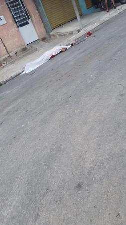 Mulher Ã© assassinada a golpe de facÃ£o, em Santana do Ipanema