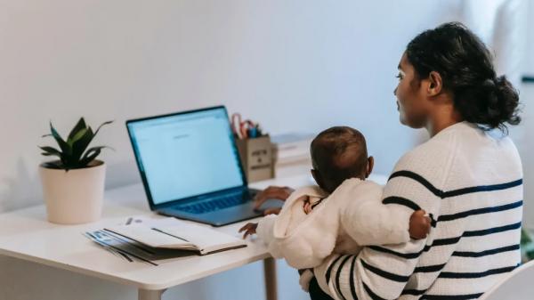 Pesquisa mostra que mulheres perdem oportunidades de emprego em AL por serem mães