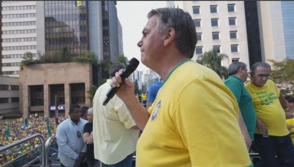 PF marca depoimento de Bolsonaro em inquérito sobre Eduardo