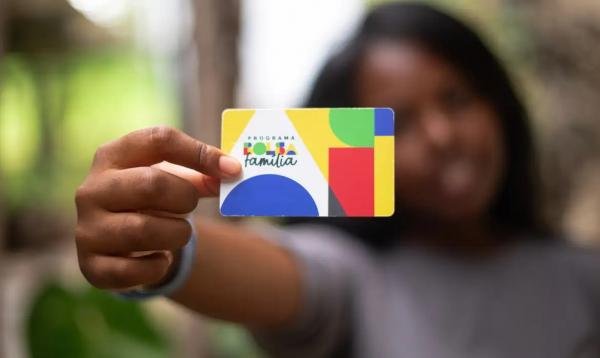 Caixa começa a pagar Bolsa Família de junho
