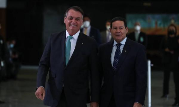 MP eleitoral pede rejeição de ações que podem levar à cassação de chapa Bolsonaro-Mourão